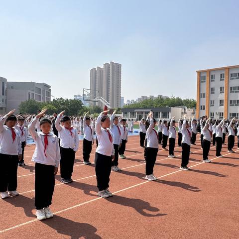 “防灾减灾，居安思危”主题升旗仪式———禹门河小学三（1）中队