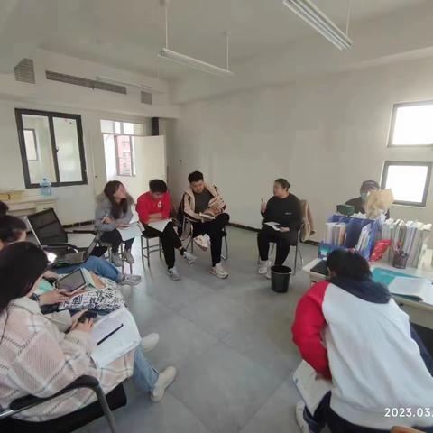 同研共进，众行致远——开封未来职业技术学校语文组教研活动