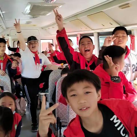 5.1班五龙河景区一日研学