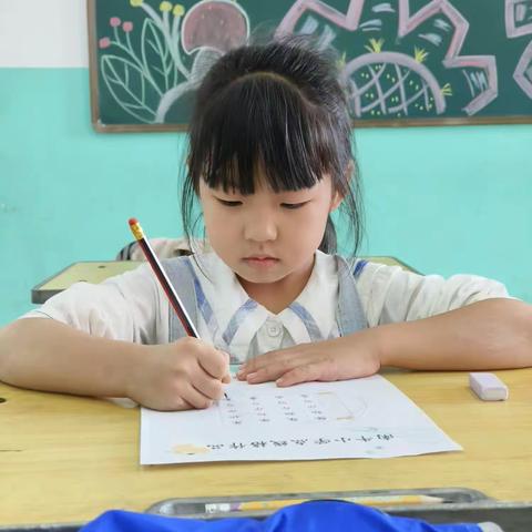 古老方块字，最美点线格——南牛小学点线格教学活动