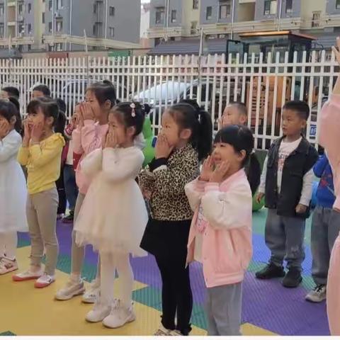 才华幼儿园贝贝班10月体智能课