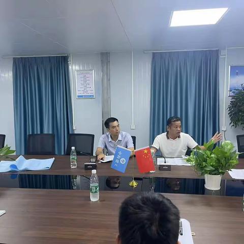 县水务局陈法荣局长主持召开安马大排沟黑臭水体治理工程推进会