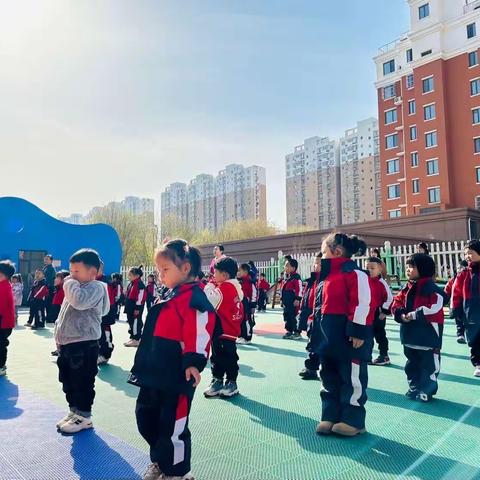 【遇见春天 你好四月】乐亭一幼华苑分园小一班4月总结