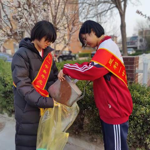 垦利一中举行学雷锋志愿服务活动