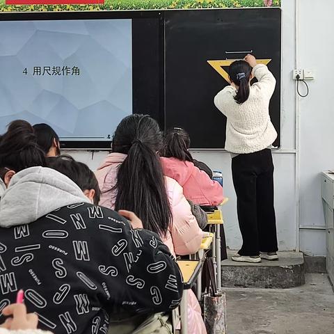 “以研促教，共同成长”-姚庄乡中心校数学组教研活动