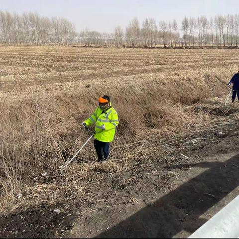 美化站区环境，提升站容站貌