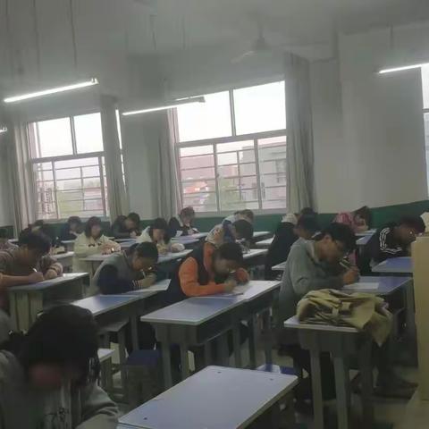 汝州二高高二二段举行“语文诗词默写王”大赛