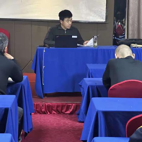 机械化清筛一车间机械工队三月份每周一学