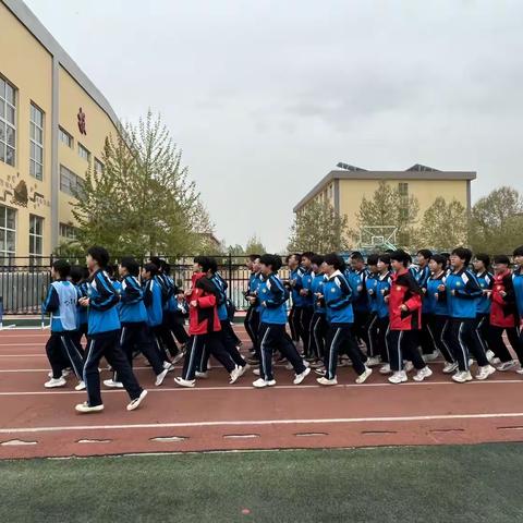 逐梦奔跑强体魄，运动赋能燃青春——正定县第四中学跑操比赛