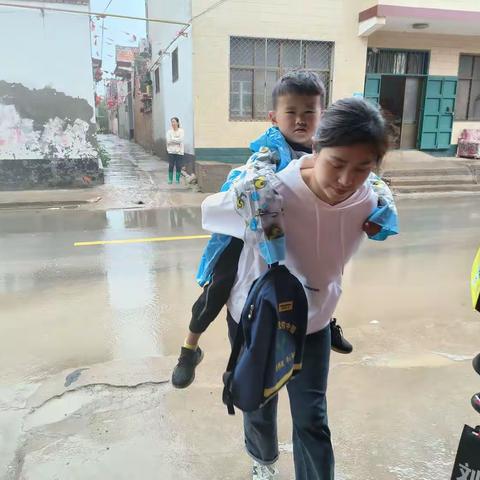 前大西堡小学《关爱学生、幸福成长》