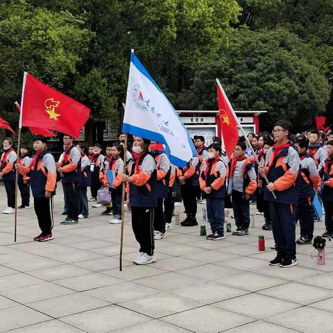 祭扫烈士墓，缅怀革命情——杏花泉中心小学清明祭扫活动