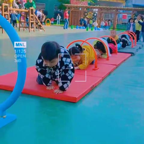 陬市东升幼儿园中一班第十二周生活剪影