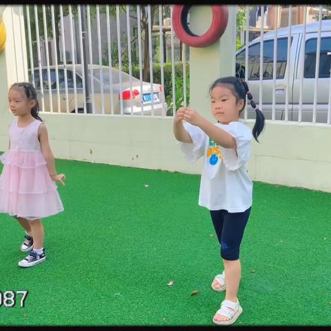 名江宝宝树幼儿园“见证成长，如期而至”大二班第二周汇报