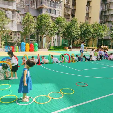 广旺七五六幼稚园丫一班第一、二周精彩回顾