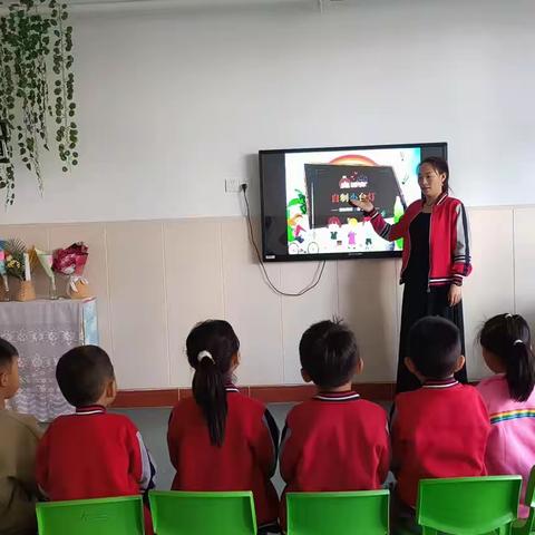 舒馨幼儿园科学探索之《自制小台灯》