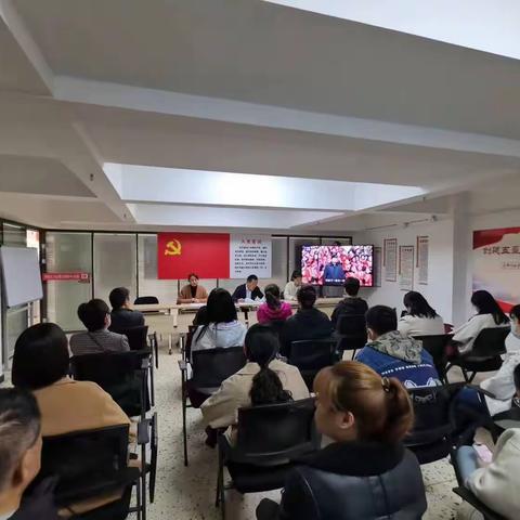 【前进街道棉纺社区党支部   华创社区党支部】“扛起新使命，一起向未来”四月份主题党日活动