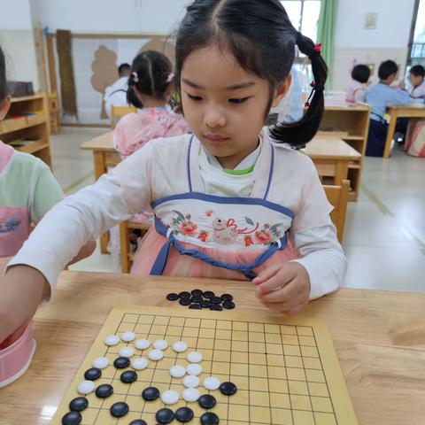 泊语湾伟才幼儿园“国风围棋提高班”活动回顾