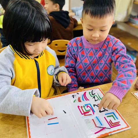 今日上午魔法识字拼摆照片分享💞