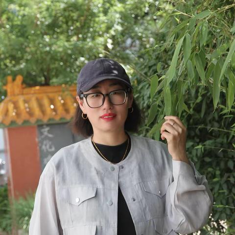 【第十期】“爱岗敬业标兵”评选 以奉献精神 从事高尚事业—— 张海英