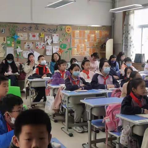 观察量表聚焦点    共话课堂有效性——记西岗头小学学区数学联片教研活动