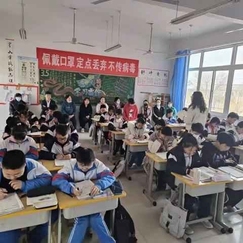 用心陪伴 静待花开——庆云县中丁乡中心小学家长开放日