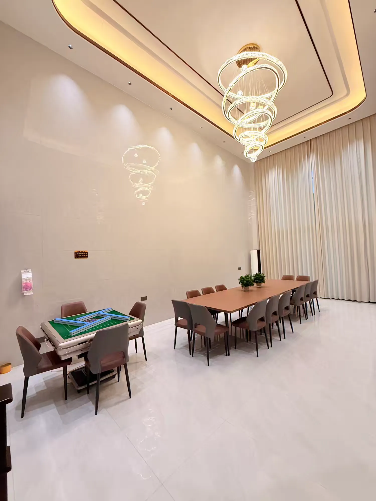 清远恒大9房17床8卫全新豪华装修网红简约别墅独立K房温泉泳池