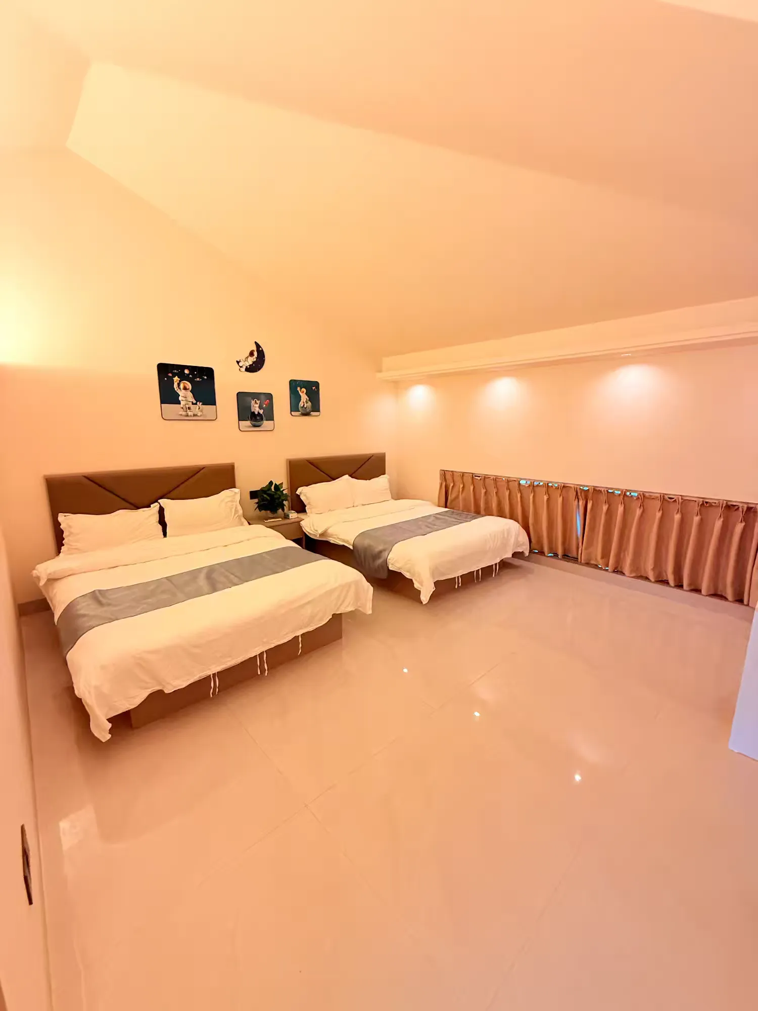 清远恒大9房17床8卫全新豪华装修网红简约别墅独立K房温泉泳池