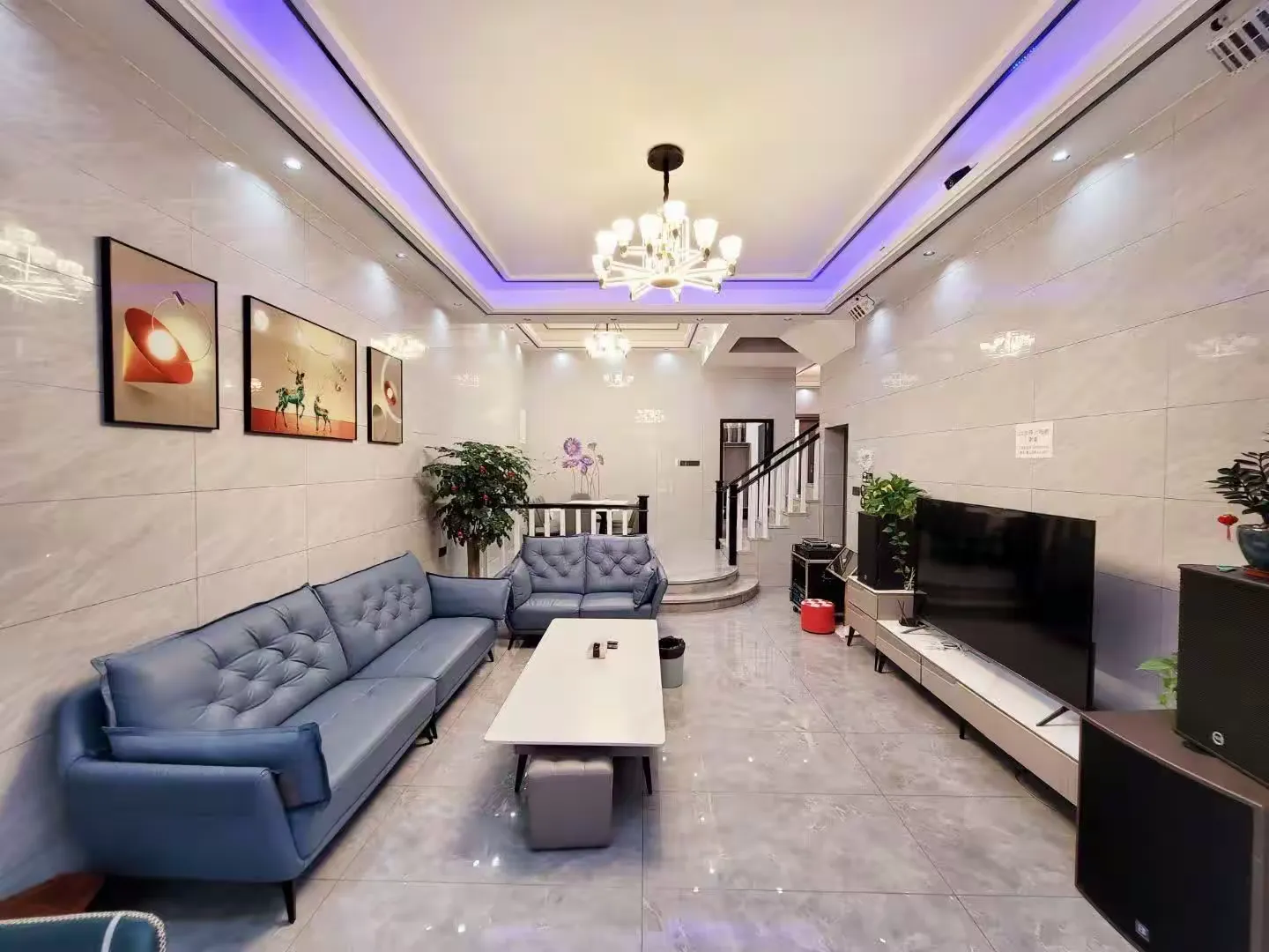 清远恒大新装修全瓷砖上墙简约别墅10房24床10卫