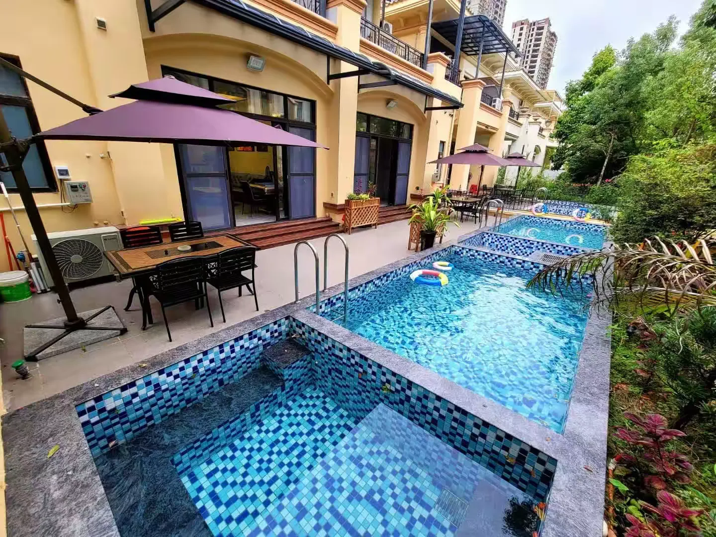 清远恒大新装修全瓷砖上墙简约别墅10房24床10卫