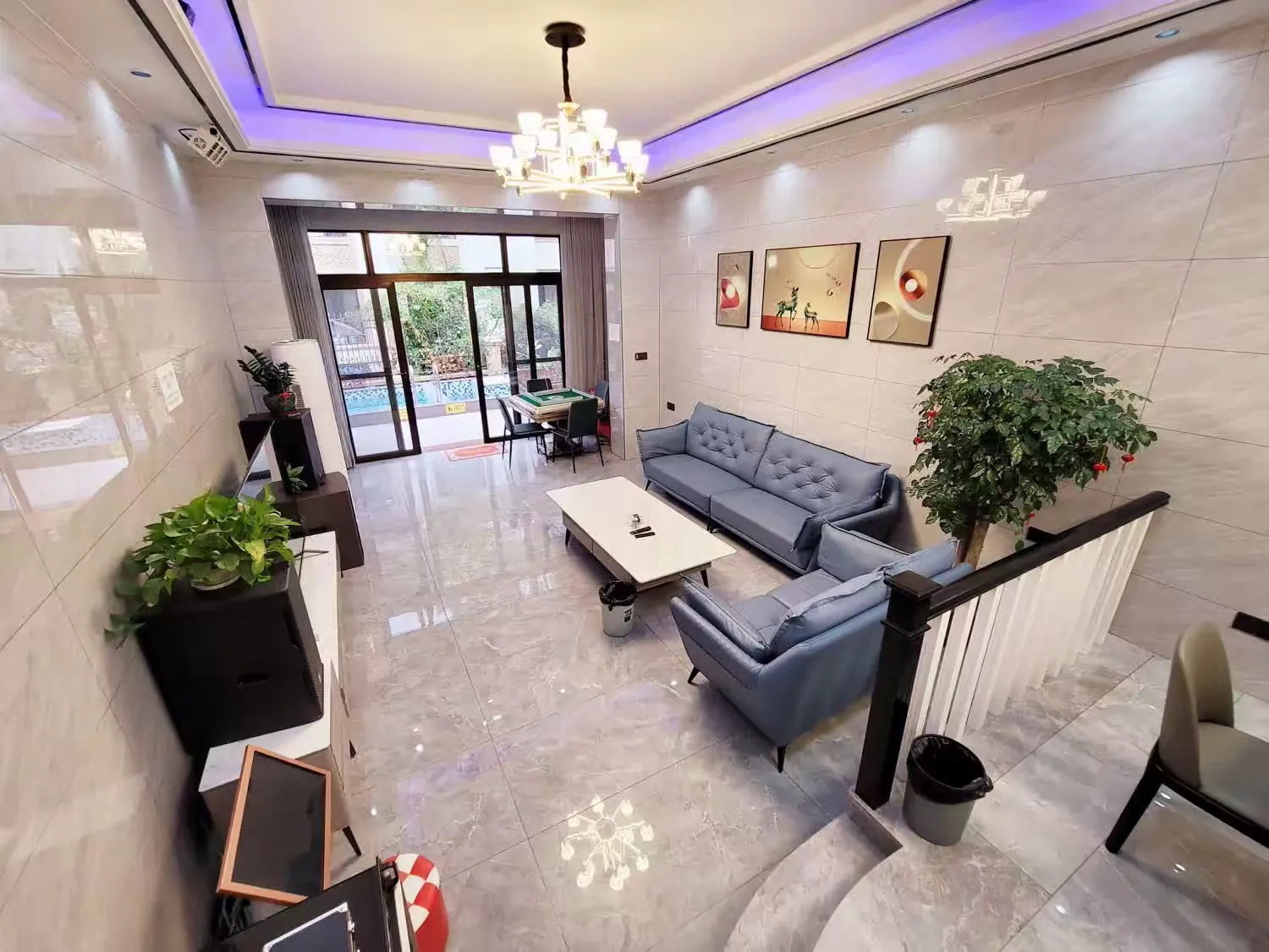 清远恒大新装修全瓷砖上墙简约别墅10房24床10卫