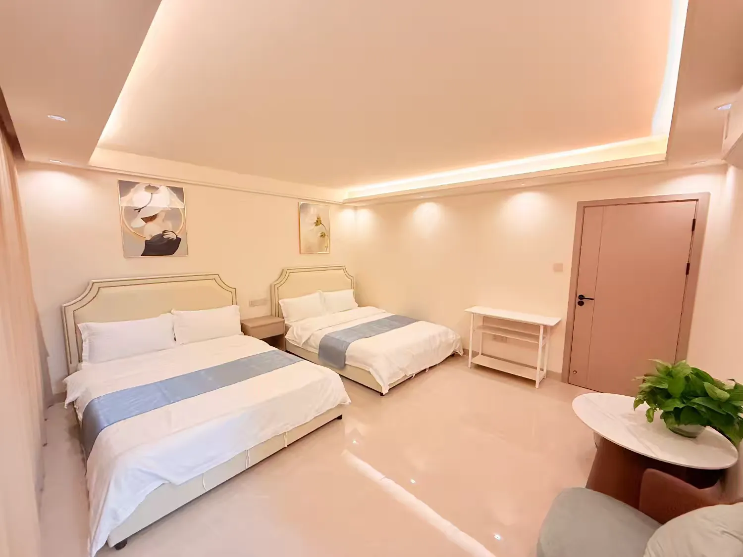 清远恒大双拼联排18房34床16卫全新装修网红简约度假别墅独立K房