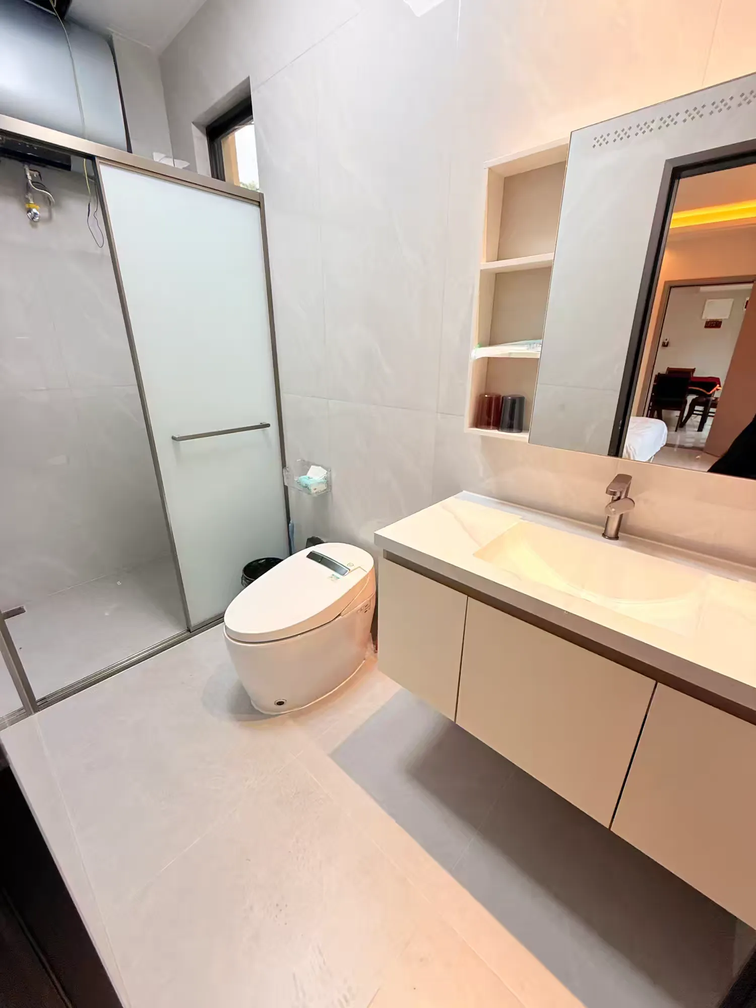 清远恒大双拼联排18房34床16卫全新装修网红简约度假别墅独立K房