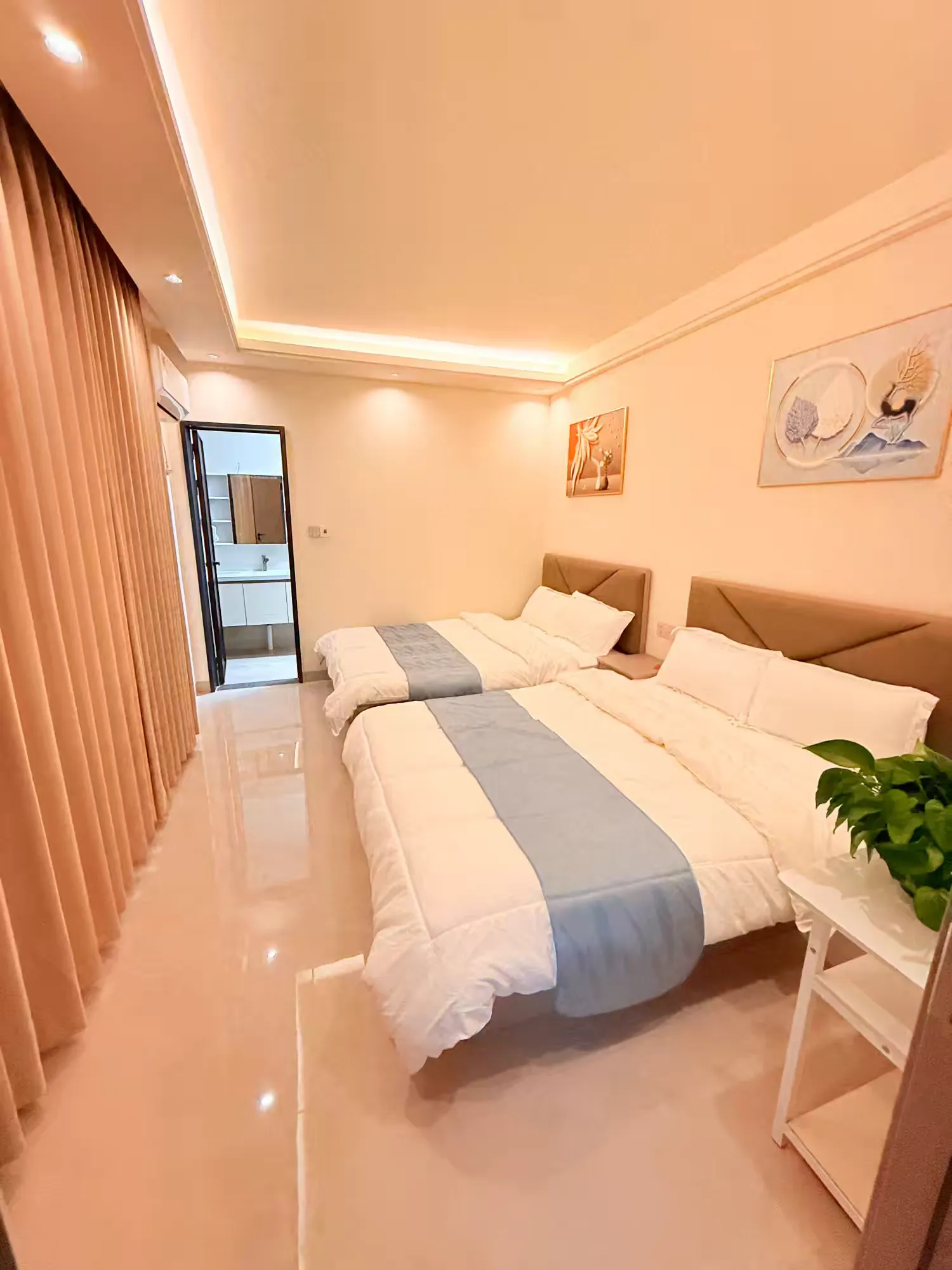 清远恒大双拼联排18房34床16卫全新装修网红简约度假别墅独立K房