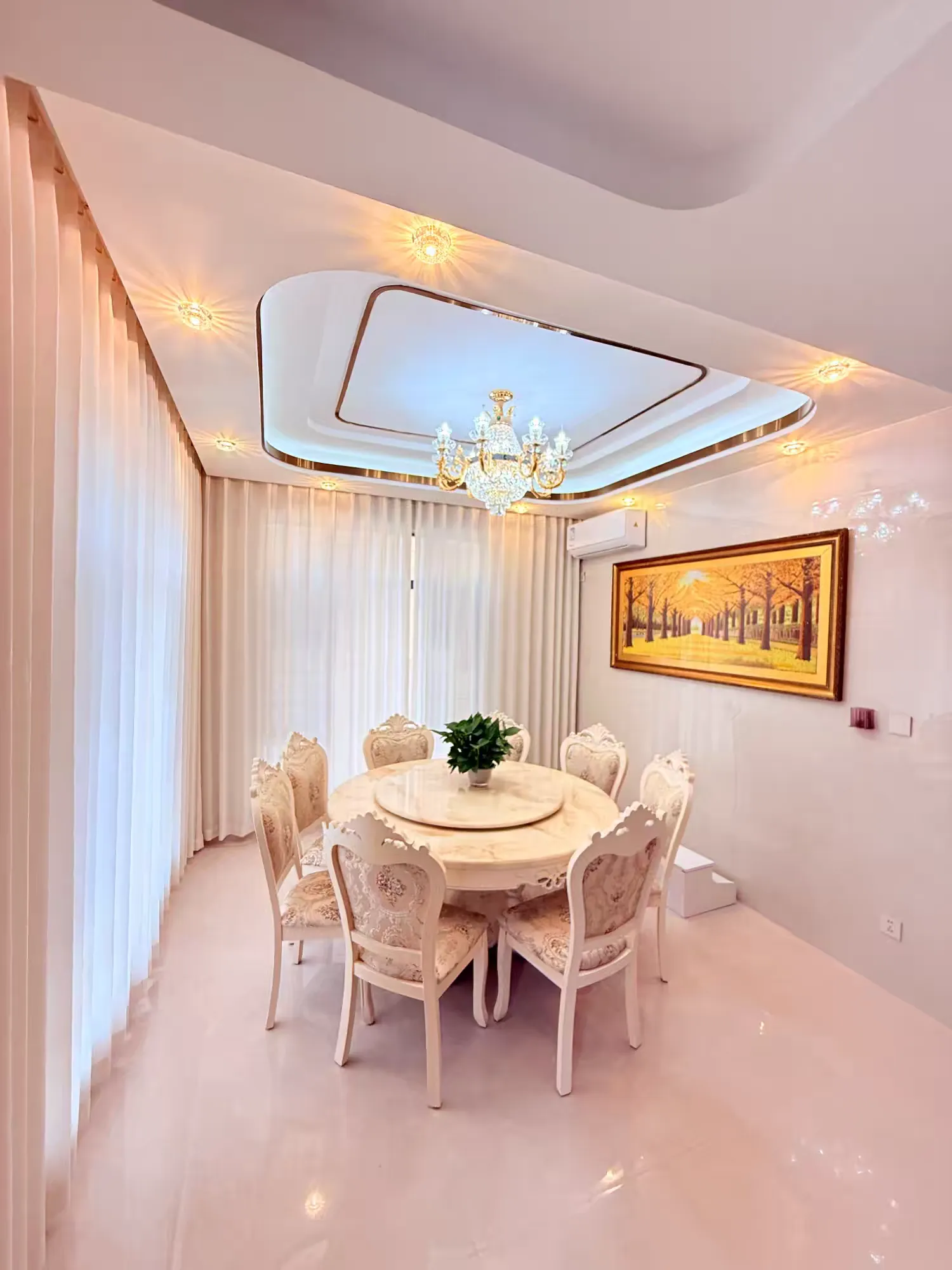 清远恒大双拼联排18房34床16卫全新装修网红简约度假别墅独立K房