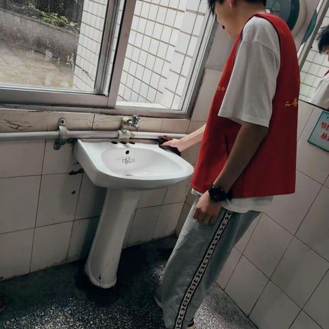 丰都中学高2025级16班高二上学期实践活动