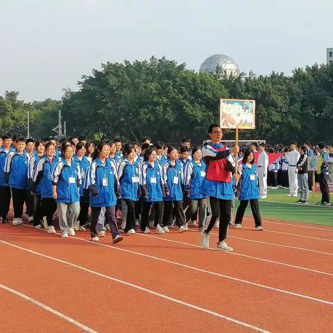 丰都中学第52届田径运动会，高2025级16班大放光彩