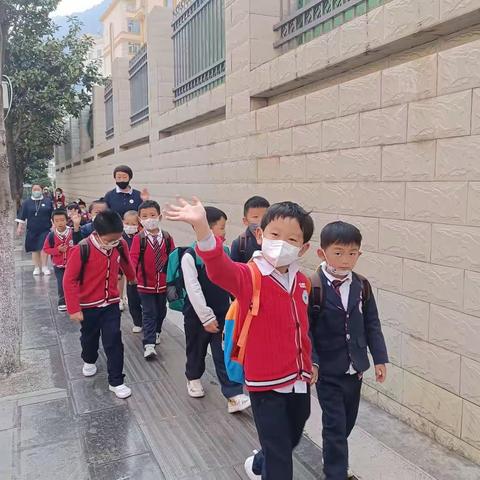 今天我当家——萌芽幼教-个旧市萌芽幼儿园大班逛超市社会实践活动