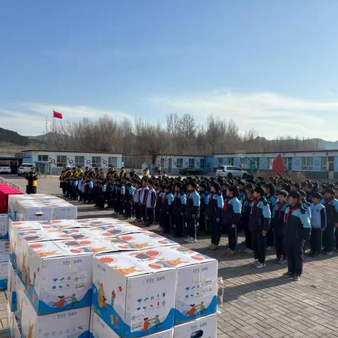 用心关注教育，用爱播种希望——弥渡县牛街乡木掌完全小学AI智慧教室揭牌仪式暨与AI同行 学习力帮扶计划捐赠仪式