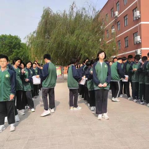 赵堤镇华龙学校实验模拟考试