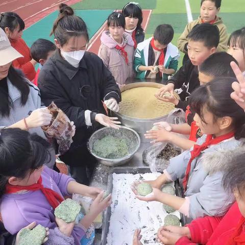 金川中心学校举行“同享劳动乐 艾香飘校园”主题实践活动