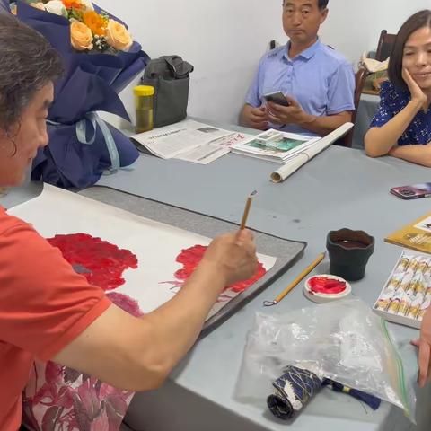 新时代文明实践站/书画显功底 笔墨见精神 延光社区国画公益课堂