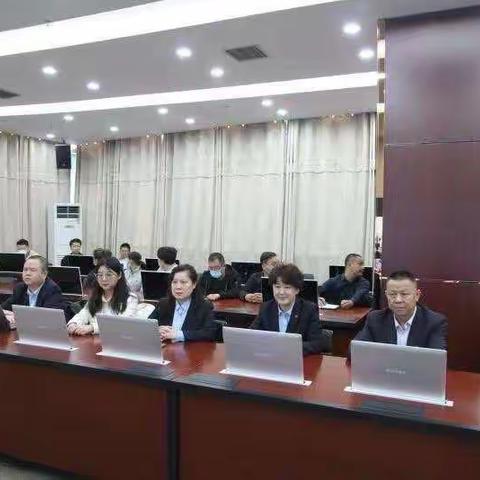 中国人寿哈密分公司对国投哈密实业有限责任公司宣讲“2023年企业补充医疗保险”