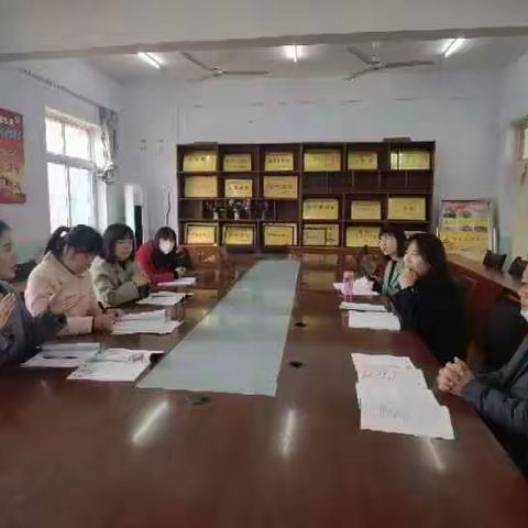 以研促教，共同成长一一辛家寨中心小学语文教研活动（二）