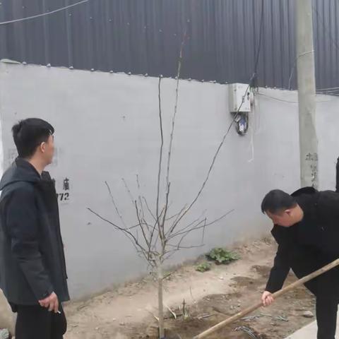 角场营村人居环境整治工作持续开展中