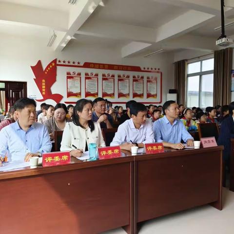 喜迎国庆话家训 月满中秋传家风——矿建街道和张楼小学联合举办第一届“好家风家训”演讲比赛