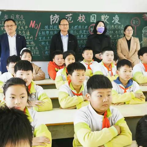 民一小学开展“爱心传递 情暖校园”主题教育活动