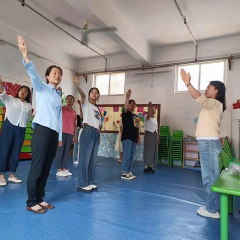 学习是一种完美的成长——茨芭双语幼儿园教师学习培训篇