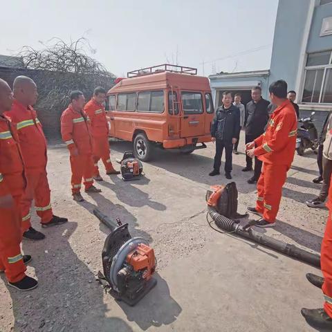 五间房镇织密清明节森林“防火网”