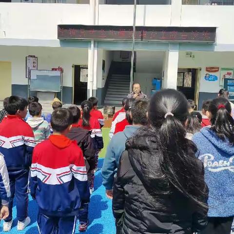 宁陕县黄金小学开展消防演练活动