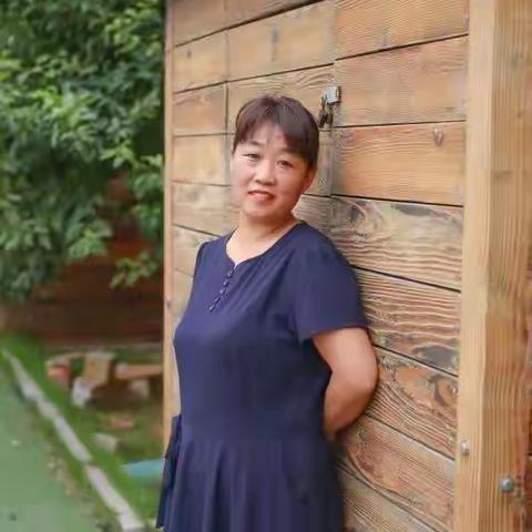 临朐县城关街道中心幼儿园【八点半枕边故事】之《我长大了》